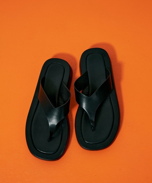 Auntie Rosa Holiday（アンティローザホリデー）の「厚底トングサンダル（サンダル・レディース・ブラック/ホワイト・LARGE/SMALL/MEDIUM）」の14枚目の写真