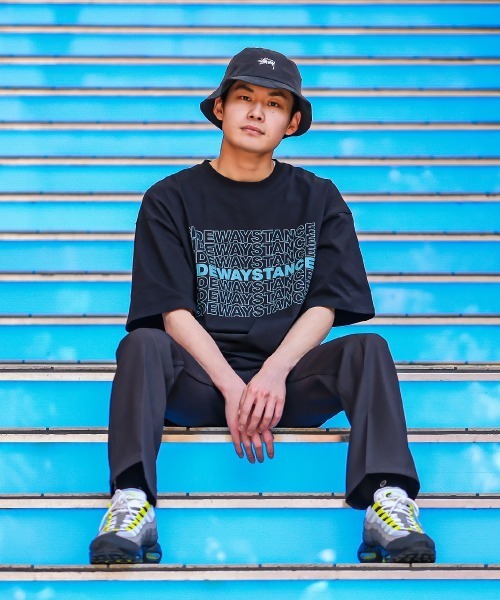 SIDEWAY STANCE(サイドウェイスタンス)の「【SIDEWAY STANCE】ブランドロゴ プリント ピスネーム 半袖Tシャツ(Tシャツ/カットソー・メンズ・ブラック/グレイッシュベージュ/パープル/ホワイト/チャコール・MEDIUM/X-LARGE/LARGE)」の9枚目の写真