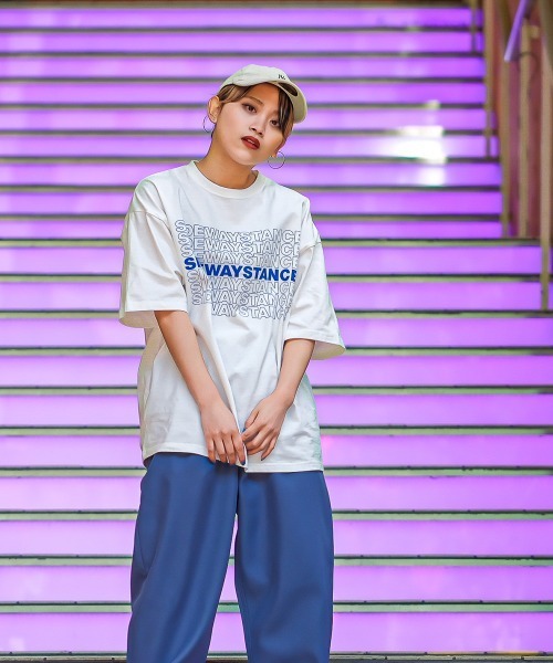 SIDEWAY STANCE(サイドウェイスタンス)の「【SIDEWAY STANCE】ブランドロゴ プリント ピスネーム 半袖Tシャツ(Tシャツ/カットソー・メンズ・ブラック/グレイッシュベージュ/パープル/ホワイト/チャコール・MEDIUM/X-LARGE/LARGE)」の6枚目の写真