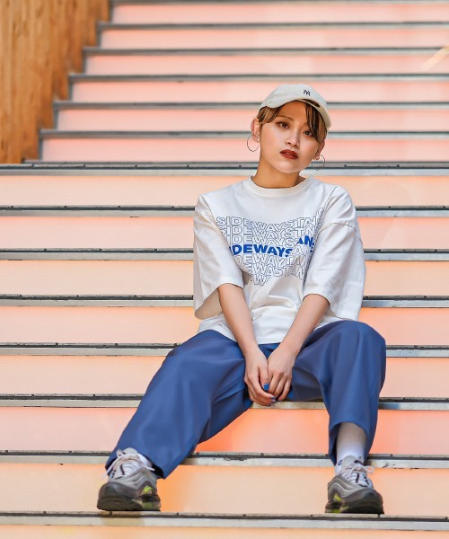 SIDEWAY STANCE(サイドウェイスタンス)の「【SIDEWAY STANCE】ブランドロゴ プリント ピスネーム 半袖Tシャツ(Tシャツ/カットソー・メンズ・ブラック/グレイッシュベージュ/パープル/ホワイト/チャコール・MEDIUM/X-LARGE/LARGE)」の7枚目の写真