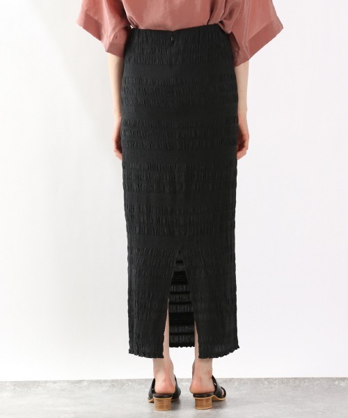 yuw（ユウ）の「シャーリングタイトスカート　949598（スカート・レディース・ブラック/ブルー/イエロー/ピンク/グリーン/パープル・FREE）」の10枚目の写真