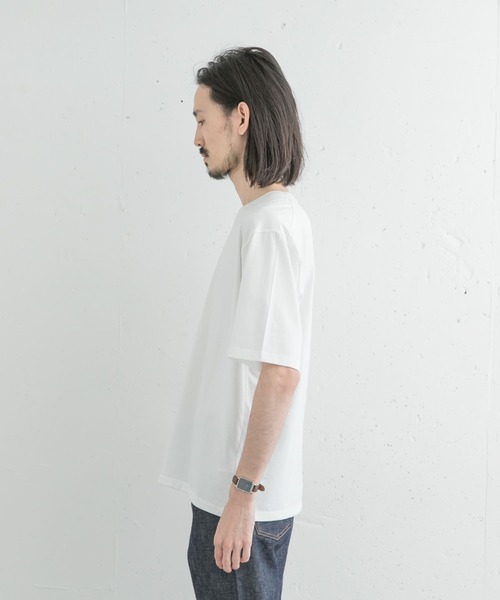 URBAN RESEARCH（アーバンリサーチ）の「SUVIN COTTON SHORT-SLEEVE T-SHIRTS（Tシャツ/カットソー・メンズ・ホワイト/チャコールグレー/ブラウン・MEDIUM/LARGE）」の8枚目の写真