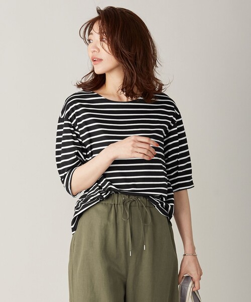 J.PRESS(ジェイプレス)の「コットンボーダー カットソー(Tシャツ/カットソー・レディース・ホワイト系1/ブラック系1/ベージュ系1・LARGE/MEDIUM)」の2枚目の写真