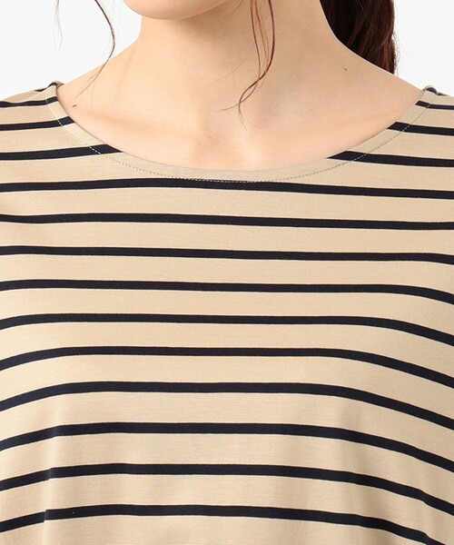J.PRESS(ジェイプレス)の「コットンボーダー カットソー(Tシャツ/カットソー・レディース・ホワイト系1/ブラック系1/ベージュ系1・LARGE/MEDIUM)」の4枚目の写真