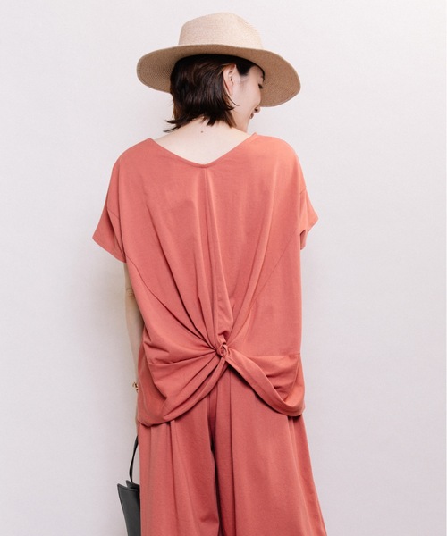 ELVENCE DEUX(エルベンスドゥ)の「キレイメ2WAYPO【SETUP可】(Tシャツ/カットソー・レディース・ブラック/ベージュ/ピンク/グリーン/モカ・MEDIUM/LARGE)」の16枚目の写真
