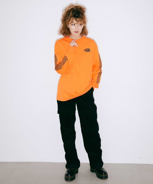 X-girl(エックスガール)の「CHECKERED SLEEVE PRINT L/S TEE(Tシャツ/カットソー・レディース・ブラック/オレンジ/ホワイト・L/M/S/XL)」の14枚目の写真