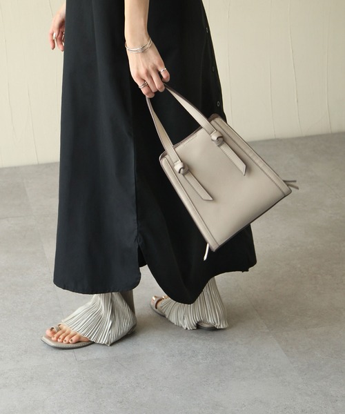 Chillfar(チルファー)の「2wayレースアップフレンチスリーブシャツワンピース(ワンピース・レディース・ホワイト/ブラック・FREE)」の15枚目の写真