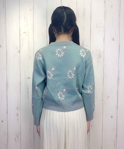 Clice de Paris（クリシェドゥパリス）の「K/お花セーター（ニット/セーター・レディース・サックスブルー・ONESIZE）」の7枚目の写真
