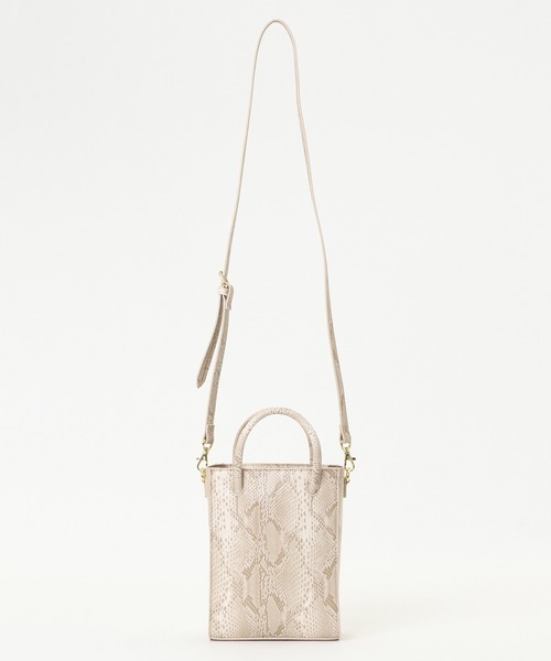 ikka（イッカ）の「スクエアミニトート2WAY（ショルダーバッグ・レディース・ブラック/グリーン/ピンク/その他1/ホワイト/イエロー/ベージュ・FREE）」の2枚目の写真