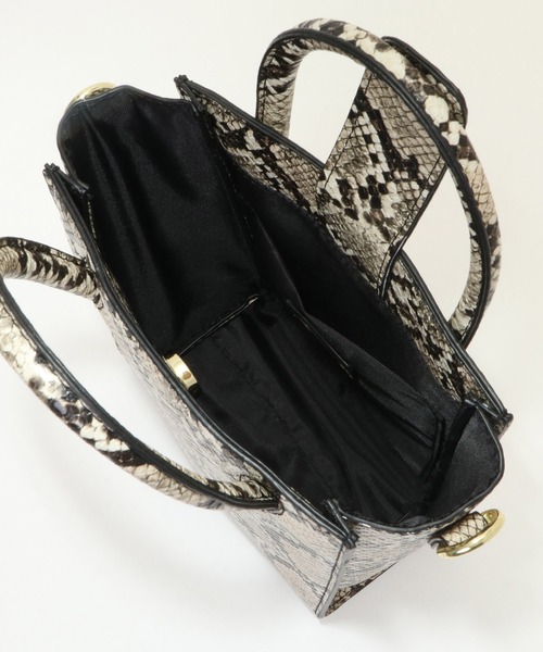 ikka（イッカ）の「スクエアミニトート2WAY（ショルダーバッグ・レディース・ブラック/グリーン/ピンク/その他1/ホワイト/イエロー/ベージュ・FREE）」の11枚目の写真