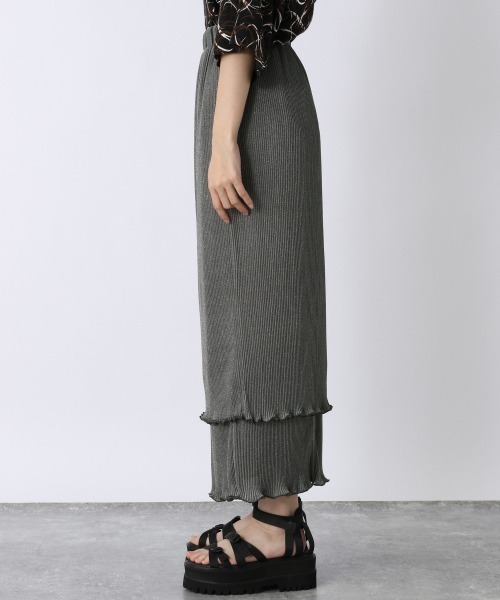 JEANASIS（ジーナシス）の「プリーツシャイニーティアードスカート/956022（スカート・レディース・ブラック/グレー/イエロー/ホワイト系その他・FREE）」の11枚目の写真