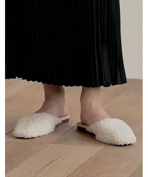 Re:EDIT（リエディ）の「プードルフェイクファーフラットシューズ（その他シューズ・レディース・ブラック/ブラウン/アイボリー・LARGE/XX-LARGE/MEDIUM/X-LARGE/SMALL）」の22枚目の写真