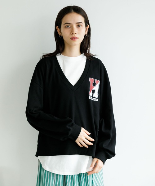 koe（コエ）の「ＳＥＴミニ裏毛Ｖネックトレーナー＆ロングＴシャツ*（Tシャツ/カットソー・レディース・ブラック/ベージュ/ボルドー/杢グレー・FREE）」の2枚目の写真