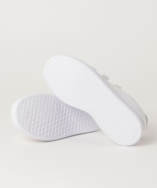 adidas(アディダス)の「adidas/アディダス ADVANCOURT C アドバンコート ベルクロ 軽量 モデル EF0223(スニーカー・キッズ・ホワイト×グリーン・19.0cm/18.0cm/20.0cm/21.0cm/17.0cm)」の2枚目の写真