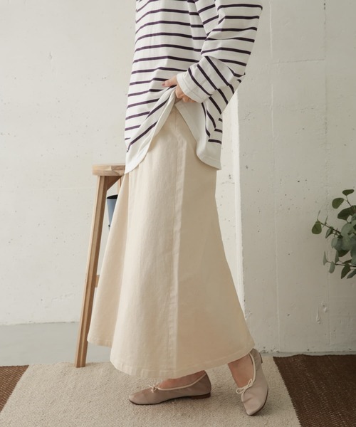 URBAN RESEARCH DOORS(アーバンリサーチドアーズ)の「コットンツイルストレッチスカート(スカート・レディース・ブラック/ナチュラル・36/38)」の21枚目の写真