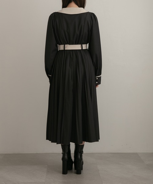 ANDGEEBEE(アンジービー)の「プリーツシャツワンピ(シャツワンピース・レディース・モカ/チャコールグレー・MEDIUM)」の21枚目の写真