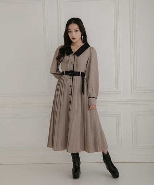 ANDGEEBEE(アンジービー)の「プリーツシャツワンピ(シャツワンピース・レディース・モカ/チャコールグレー・MEDIUM)」の8枚目の写真