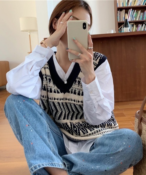 SONA（ソナ）の「SONYUNARA(ソニョナラ)ジグザグVネックニットベスト