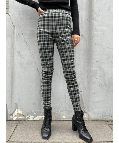 EGOIST（エゴイスト）の「ストレッチチェック柄スキニーパンツ（その他パンツ・レディース・ブラック/レッド・FREE）」の6枚目の写真
