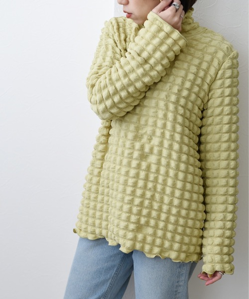 Eimee Law（エイミーロウ）の「スクエアシャーリング ハイネックTOPS（Tシャツ/カットソー・レディース・ブラック/イエロー/グリーン/アイボリー・38）」の4枚目の写真