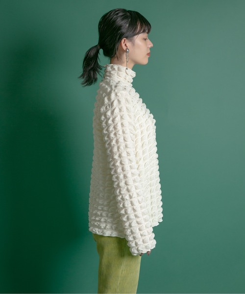 Eimee Law（エイミーロウ）の「スクエアシャーリング ハイネックTOPS（Tシャツ/カットソー・レディース・ブラック/イエロー/グリーン/アイボリー・38）」の6枚目の写真