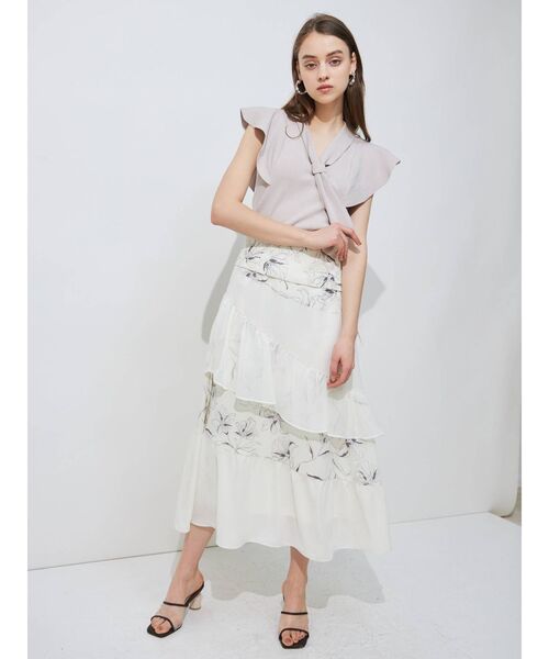 MERCURYDUO（マーキュリーデュオ）の「ボウタイ付ラッフルコンパクトニット（ニット/セーター・レディース・ライトブルー/オフホワイト/ベビーピンク/グレー/ブラック・FREE）」の10枚目の写真