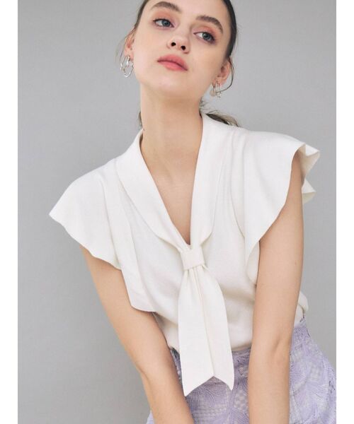 MERCURYDUO（マーキュリーデュオ）の「ボウタイ付ラッフルコンパクトニット（ニット/セーター・レディース・ライトブルー/オフホワイト/ベビーピンク/グレー/ブラック・FREE）」の12枚目の写真