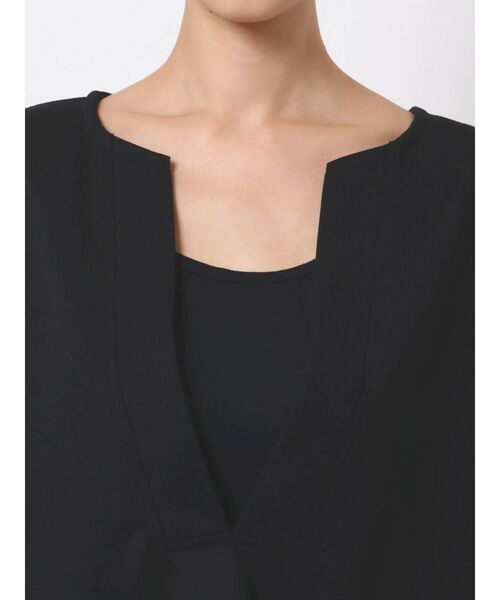 EMODA（エモダ）の「Vネックオーバートップ（Tシャツ/カットソー・レディース・ブラック/ブルー/アイボリー・FREE）」の13枚目の写真