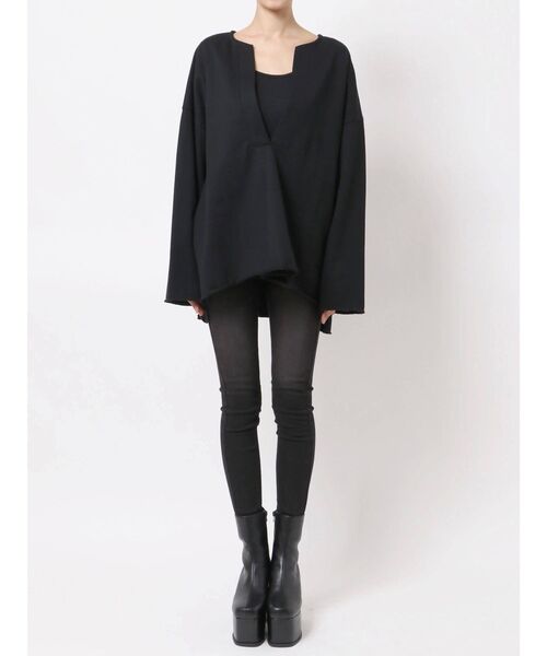 EMODA（エモダ）の「Vネックオーバートップ（Tシャツ/カットソー・レディース・ブラック/ブルー/アイボリー・FREE）」の16枚目の写真