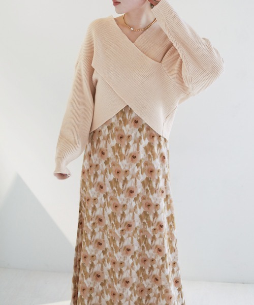 Bab（バブ）の「クロスニット&キャミワンピースSET（ワンピース・レディース・ベージュ/パープル/アイボリー・M）」の2枚目の写真