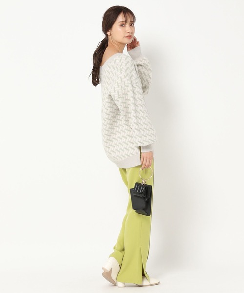 mysty woman（ミスティウーマン）の「カラバリフレアスリットパンツ 266547（スラックス・レディース・ブラック/ベージュ/サックスブルー/ピンク/アイボリー/グリーン系/ピンク系・SMALL/MEDIUM/LARGE）」の15枚目の写真