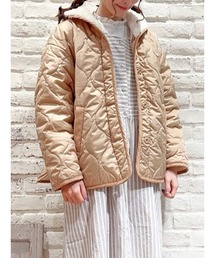 リバーシブルボアフードキルトジャケット