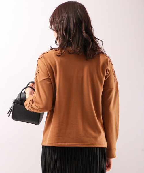 Anna Nicola(アンナニコラ)の「Anna Nicola 裏起毛レースプルオーバー(Tシャツ/カットソー・レディース・プラム/キャメル/ブラック・38)」の19枚目の写真