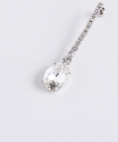 J1U by LA BELLE ETUDE（ジユウバイラベルエチュード）の「ビジュラインピアス（ピアス（両耳用）・レディース・シルバー・FREE）」の4枚目の写真