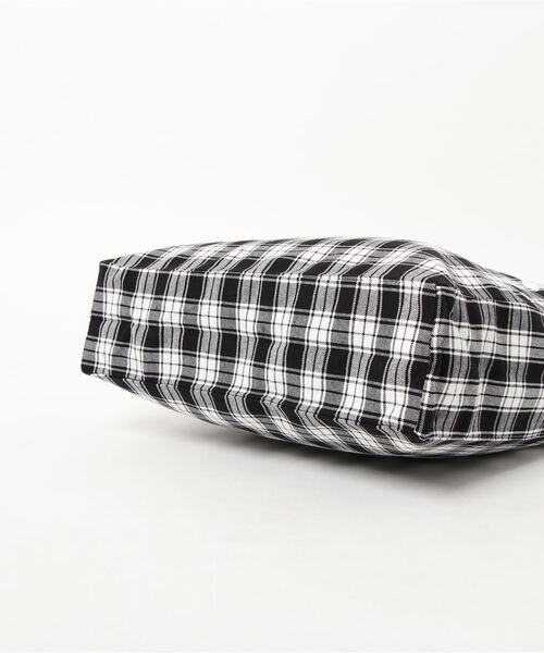 A.P.C.（アーペーセー）の「TOTE LOU　22P（トートバッグ・レディース・ブラック系その他・ONESIZE）」の6枚目の写真