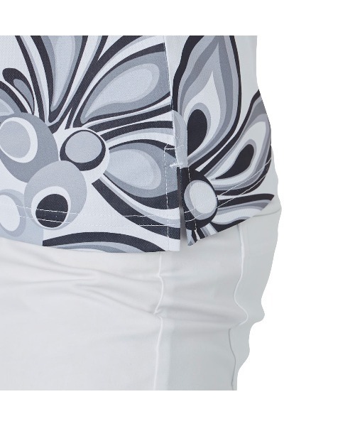 Loudmouth(ラウドマウス)の「LOUDMOUTH/ラウドマウス ゴルフウェア 総柄 シャガデリック 吸汗速乾 UVカット 接触冷感 ボタンダウン 半袖 ポロシャツ(シャツ/ブラウス・レディース・ピンク/ターコイズブルー/イエロー/ホワイト・M/L/S)」の9枚目の写真
