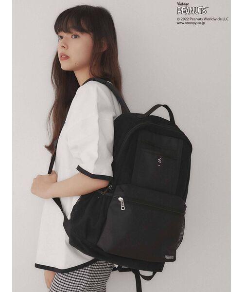 merry jenny(メリージェニー)の「PEANUTS backpack(バックパック/リュック・レディース・ブラック/オフホワイト・FREE)」の4枚目の写真