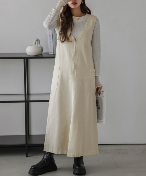 La-gemme(ラジェム)の「Vネックデニムワンピース(ワンピース・レディース・インディゴブルー/ブラック/オリーブ/ホワイト・M/L)」の16枚目の写真