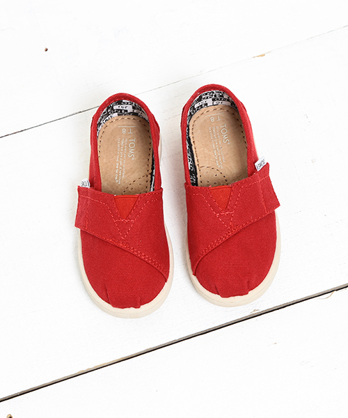 TOMS(トムス)の「TOMS / <KIDS>CLASSIC 13~16㎝(その他シューズ・キッズ・ネイビー/レッド・17/15 /16/13/14)」の8枚目の写真