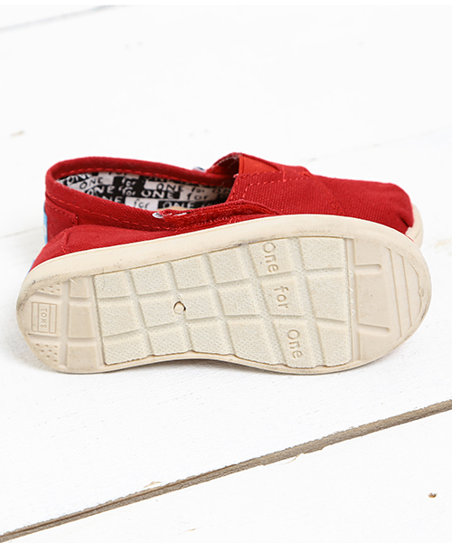 TOMS(トムス)の「TOMS / <KIDS>CLASSIC 13~16㎝(その他シューズ・キッズ・ネイビー/レッド・17/15 /16/13/14)」の10枚目の写真