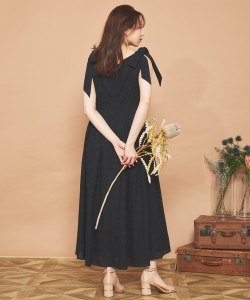 NOELA（ノエラ）の「肩リボン刺繍ワンピース（ワンピース・レディース・ブラック/オフホワイト/サックスブルー・S/M）」の18枚目の写真