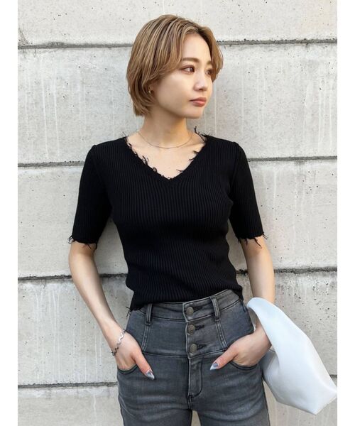 EMODA（エモダ）の「クラッシュショートリブニット（ニット/セーター・レディース・ホワイト/ブラック/イエロー/ブルー・FREE）」の3枚目の写真