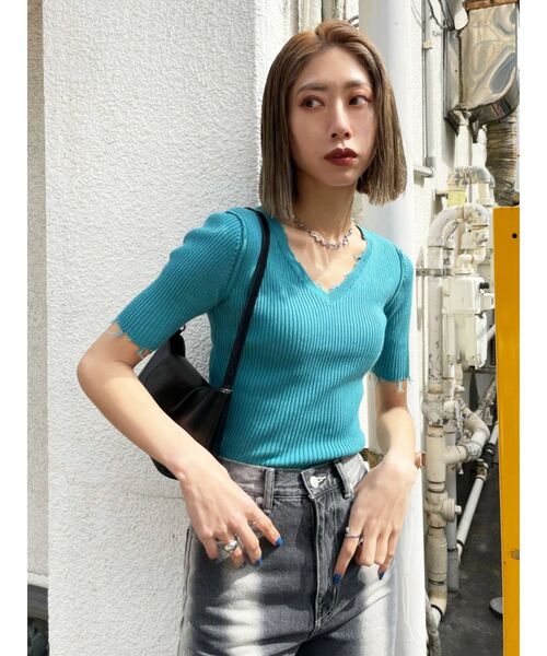 EMODA（エモダ）の「クラッシュショートリブニット（ニット/セーター・レディース・ホワイト/ブラック/イエロー/ブルー・FREE）」の5枚目の写真