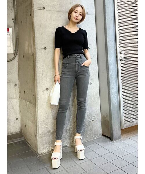 EMODA（エモダ）の「クラッシュショートリブニット（ニット/セーター・レディース・ホワイト/ブラック/イエロー/ブルー・FREE）」の11枚目の写真