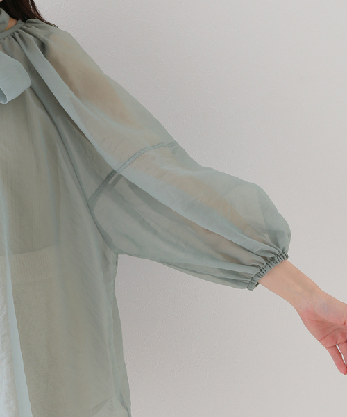 SLOBE IENA(スローブイエナ)の「【CLANE/クラネ】 BALLON SHEER PUFF シャツ(シャツ/ブラウス・レディース・ブラック/ブルー・FREE)」の13枚目の写真