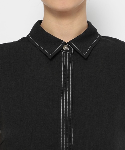 PAGEBOY（ページボーイ）の「バックオープンステッチシャツ（シャツ/ブラウス・レディース・オフホワイト/ブラック/パープル系その他・FREE）」の4枚目の写真