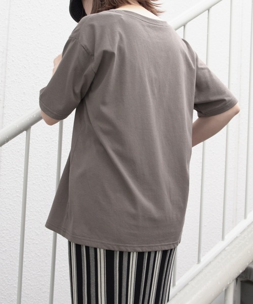 VENCEEXCHANGE(ヴァンスエクスチェンジ)の「フロントプリントロゴTシャツ(Tシャツ/カットソー・レディース・ホワイト/チャコールグレー/ライトブラウン/ライトベージュ・FREE)」の6枚目の写真