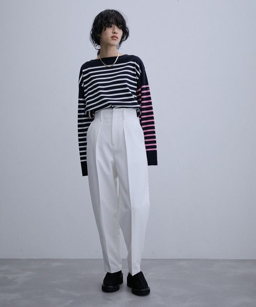 ADAM ET ROPE'（アダムエロペ）の「【サステナブル】バナナコクーンシルエットパンツ（スラックス・レディース・サックスブルー/ホワイト/ブラック・38/36）」の14枚目の写真