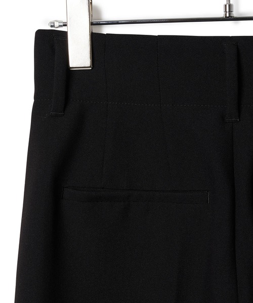 ADAM ET ROPE'（アダムエロペ）の「【サステナブル】バナナコクーンシルエットパンツ（スラックス・レディース・サックスブルー/ホワイト/ブラック・38/36）」の11枚目の写真