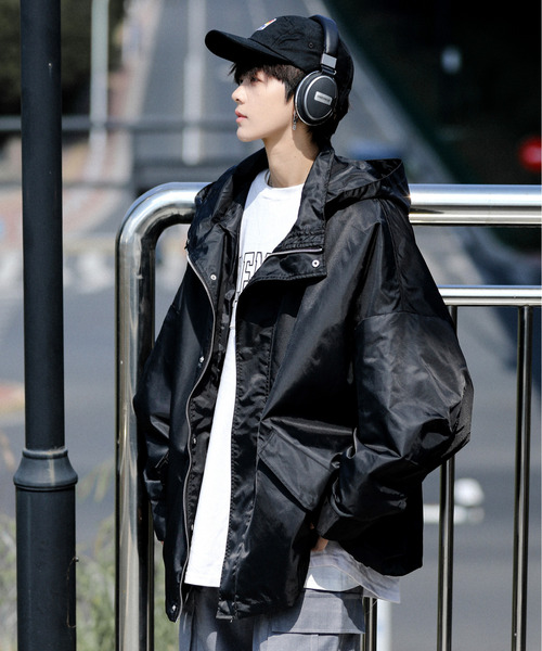 neos(ネオス)の「【neos -addictive design-】ビッグシルエット ヘビーツイル ドルマン マウンテン パーカー(マウンテンパーカー・メンズ・ベージュ/ブラック/グレイッシュベージュ・MEDIUM/LARGE)」の2枚目の写真